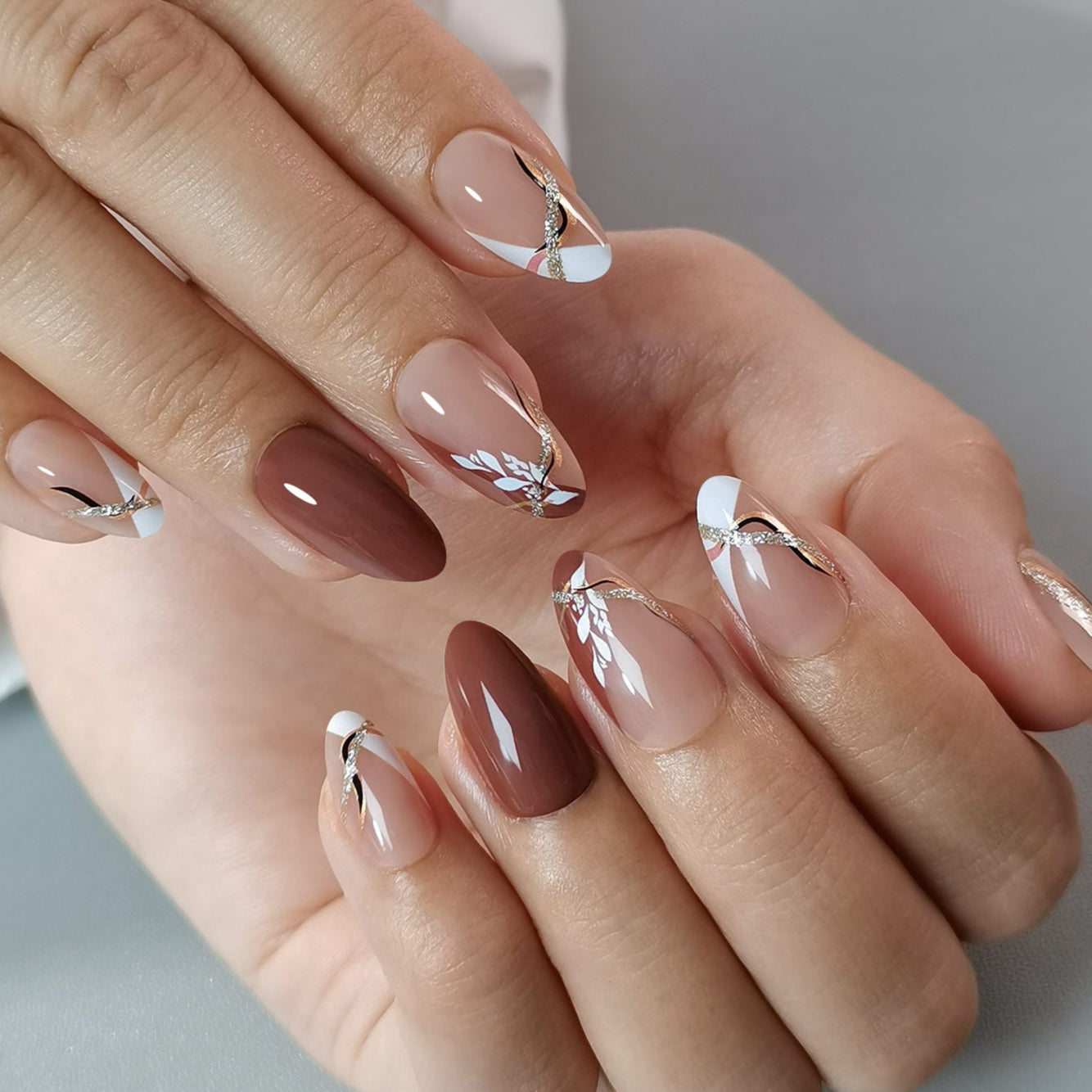 Gel Nagai Lipdukai Klijuojami 16 Dydžių 32 Vnt. Rinkinys X004Q1LDQZ