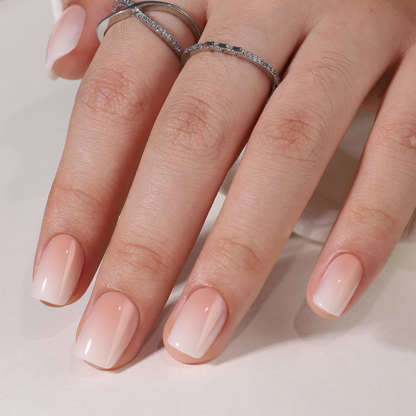 Gelį įklijuojamos nagų dailės rinkinys 16 dydžių - 32 vnt. XNPH1767